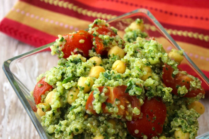 Battle of the Bunnies: Avocado Spinach Quinoa Salad with Tomatoes ...
